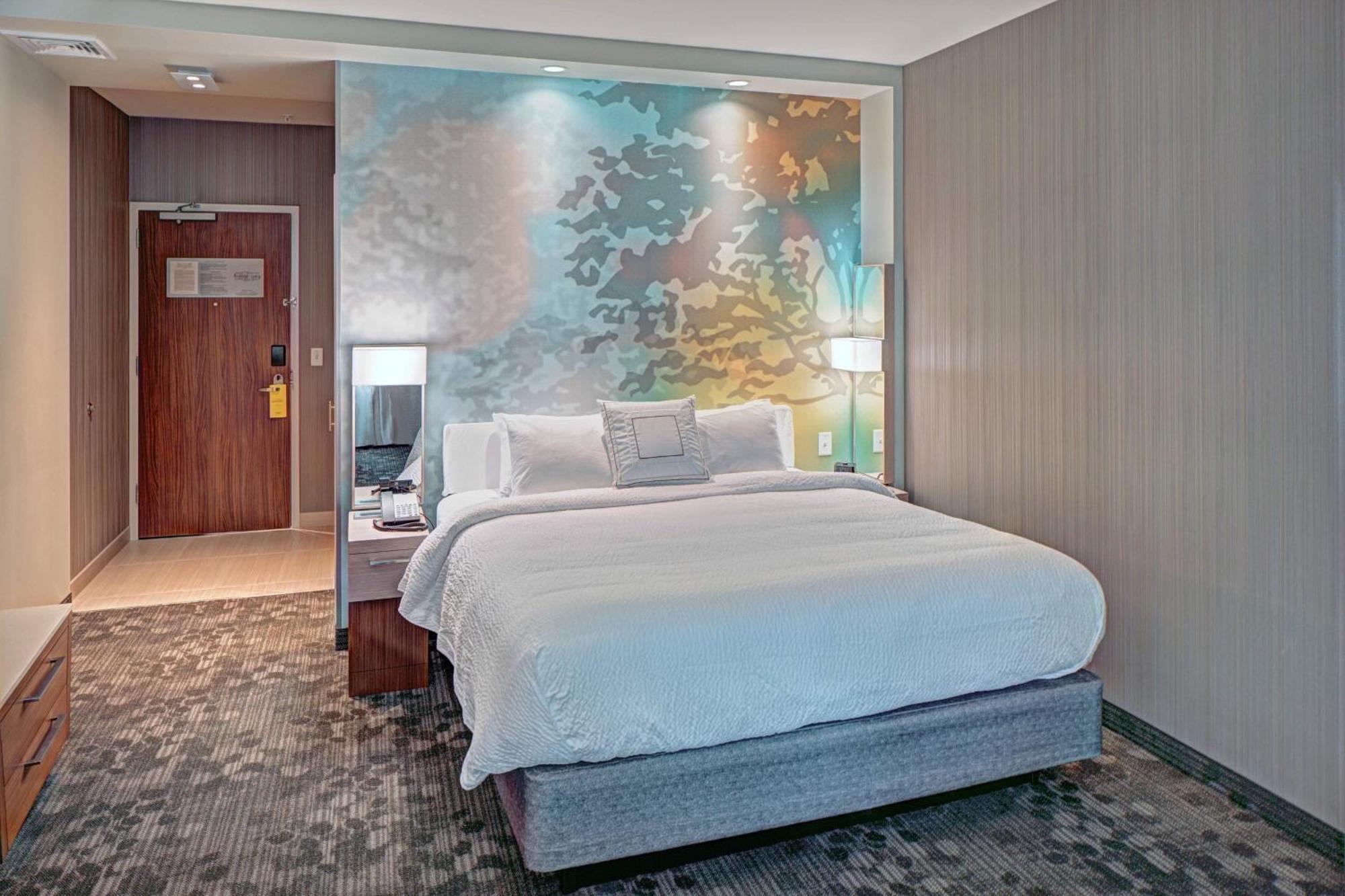 Courtyard By Marriott Appleton Riverfront Exterior foto